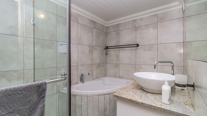 3 Bedroom Property for Sale in Twee Kuilen Western Cape